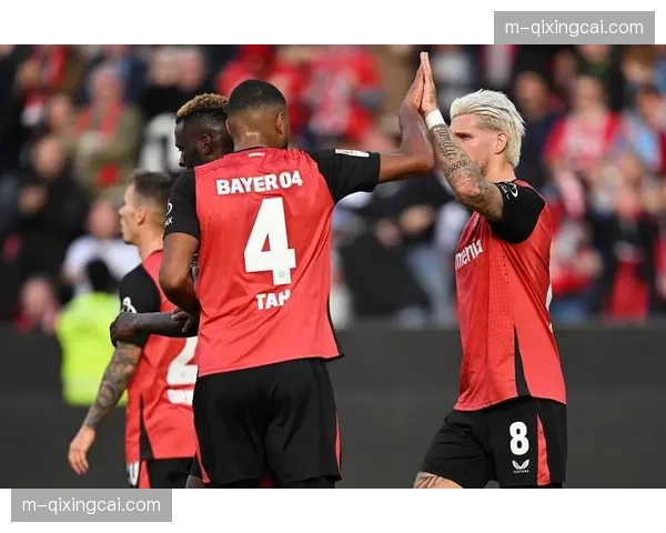 拜仁3-2险胜法兰克福，凯恩双响创德甲同期进球纪录
