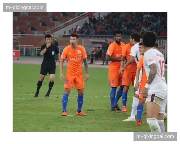 裁判委员会会议重申：将对“压迫中的战术犯规”出示黄牌保持尺度统一