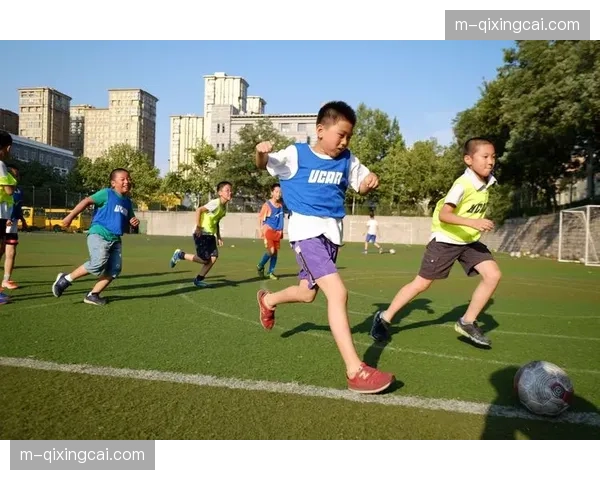 巴塞罗那足球俱乐部推出全球公益青训计划，聚焦青少年心理健康